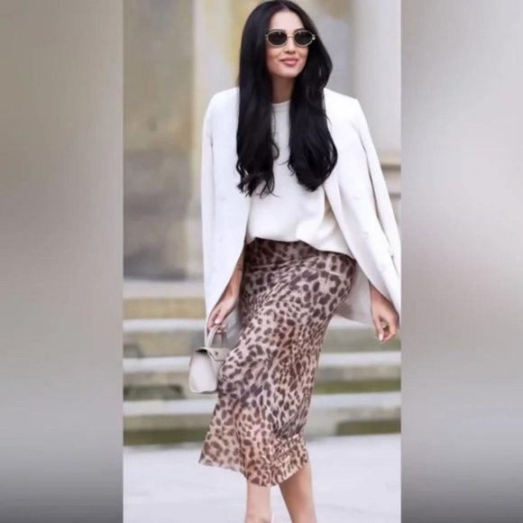 Zara Dresses & Skirts - ZARA ANIMAL PRINT TULLE SKIRT